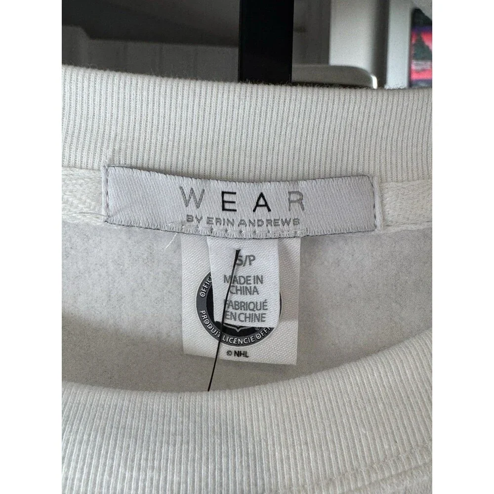 WEAR by Erin Andrews Sweatshirt Small White Yellow Pullover NHL Buffalo Sabres